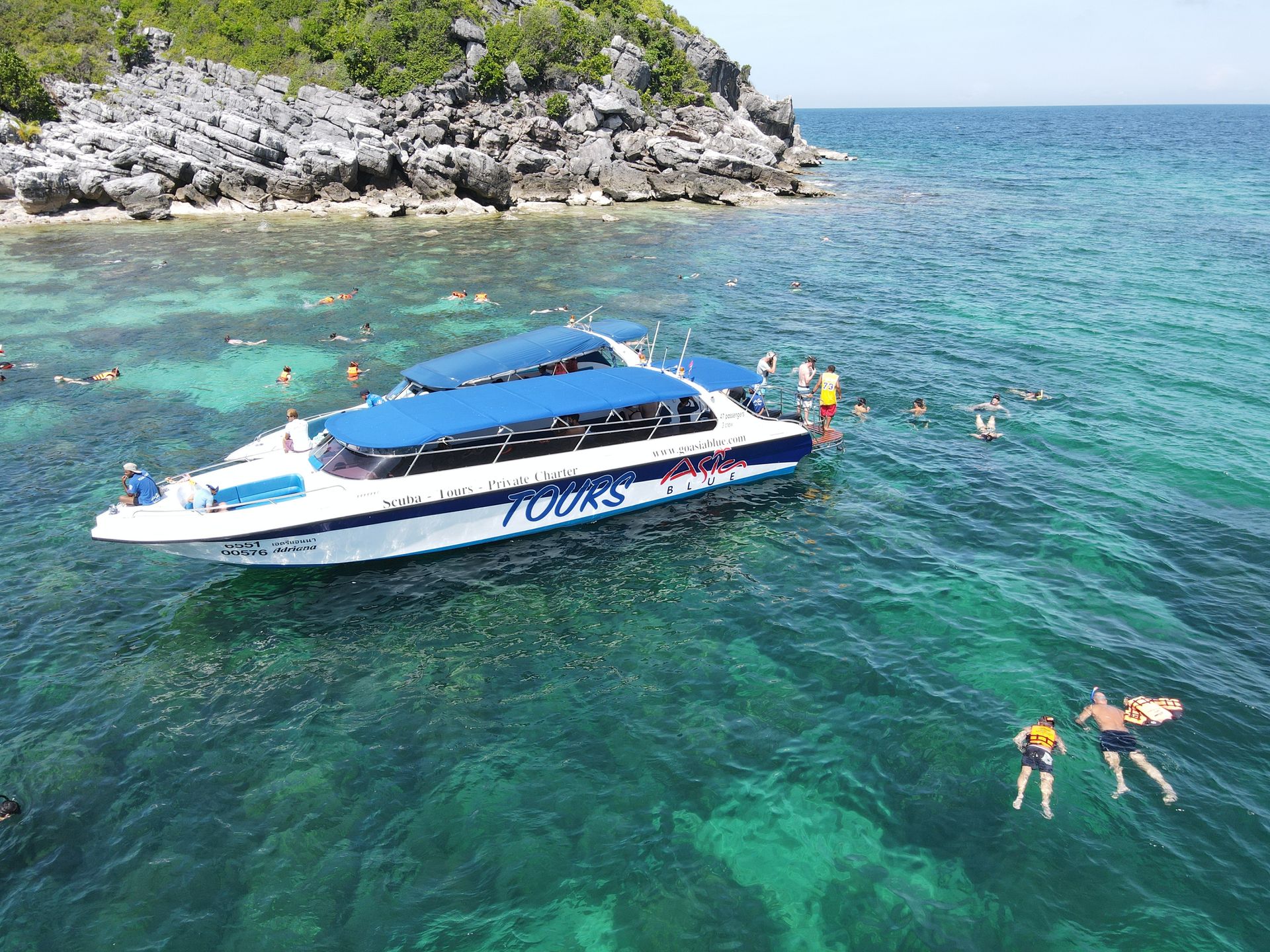 snorkeling angthong national marine park