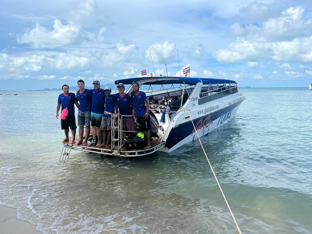 Angthong Marine Park Tour