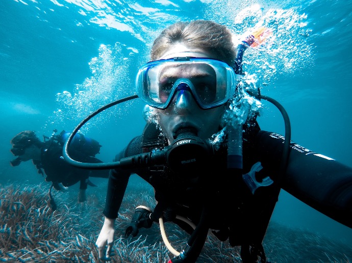Fun Diving Sail Rock
